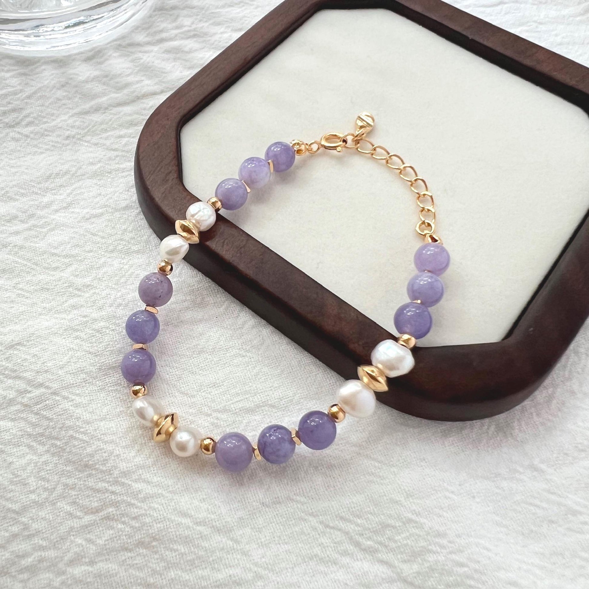 18K gold lepidolite and pearl bracelet in gift box, perfect for birthdays or anniversaries