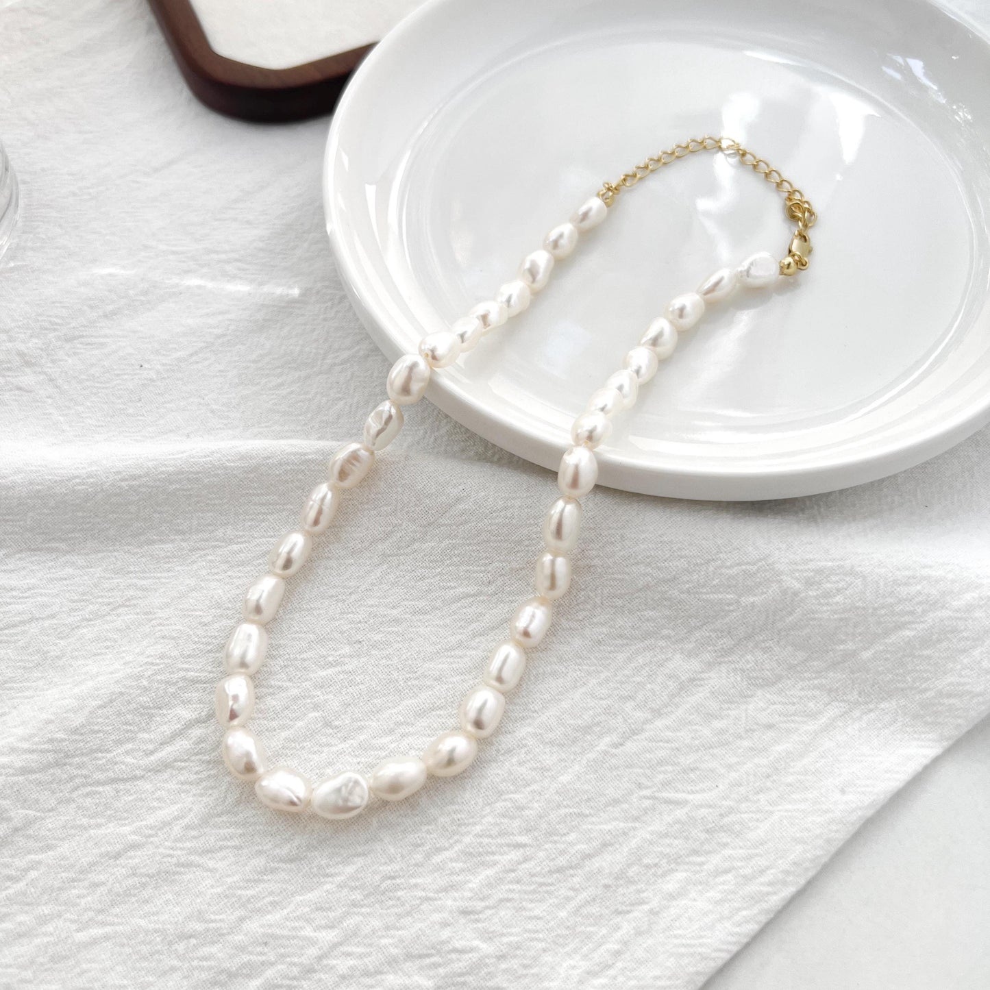 Natural Medium Size Baroque Pearl Choker Necklace