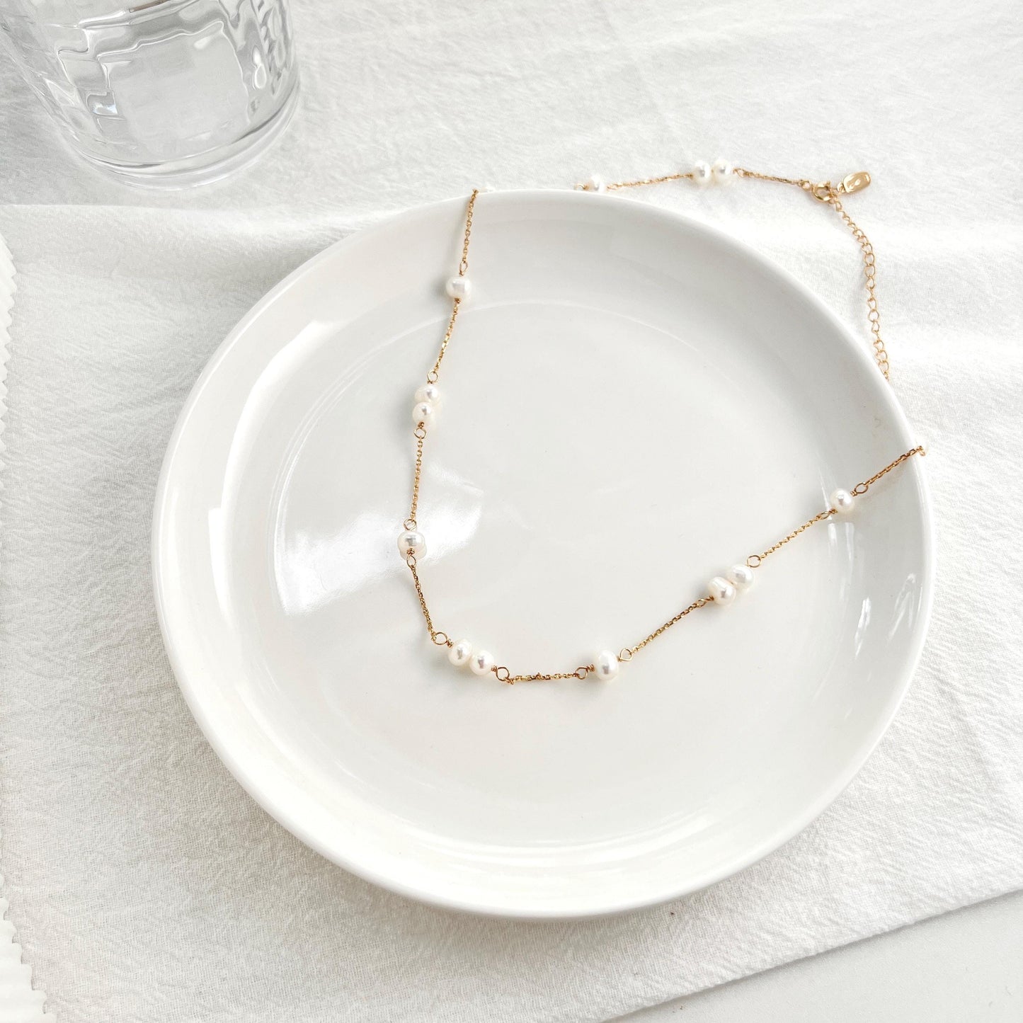 Dainty Baroque Pearl Beaded Necklace