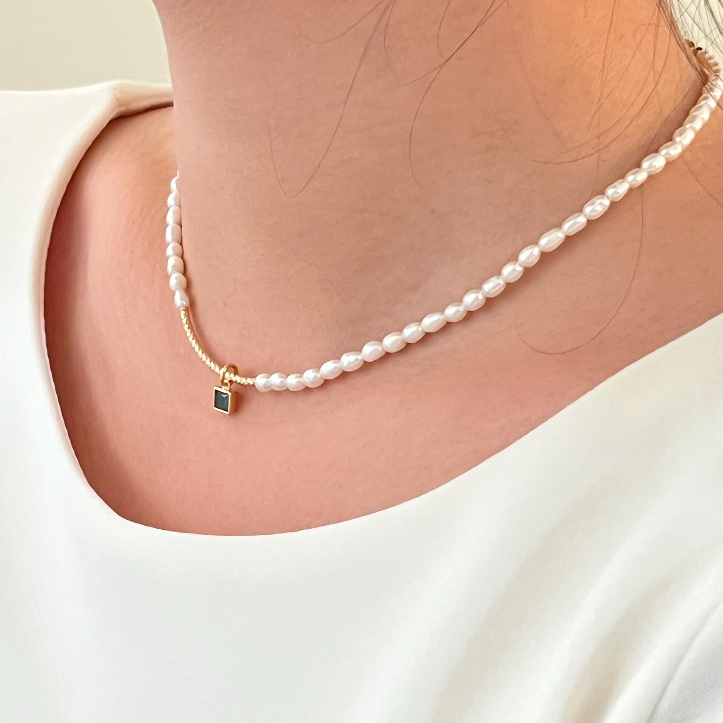 Baroque Pearl Beads With Tiny Green Zircon Charm Choker Necklace