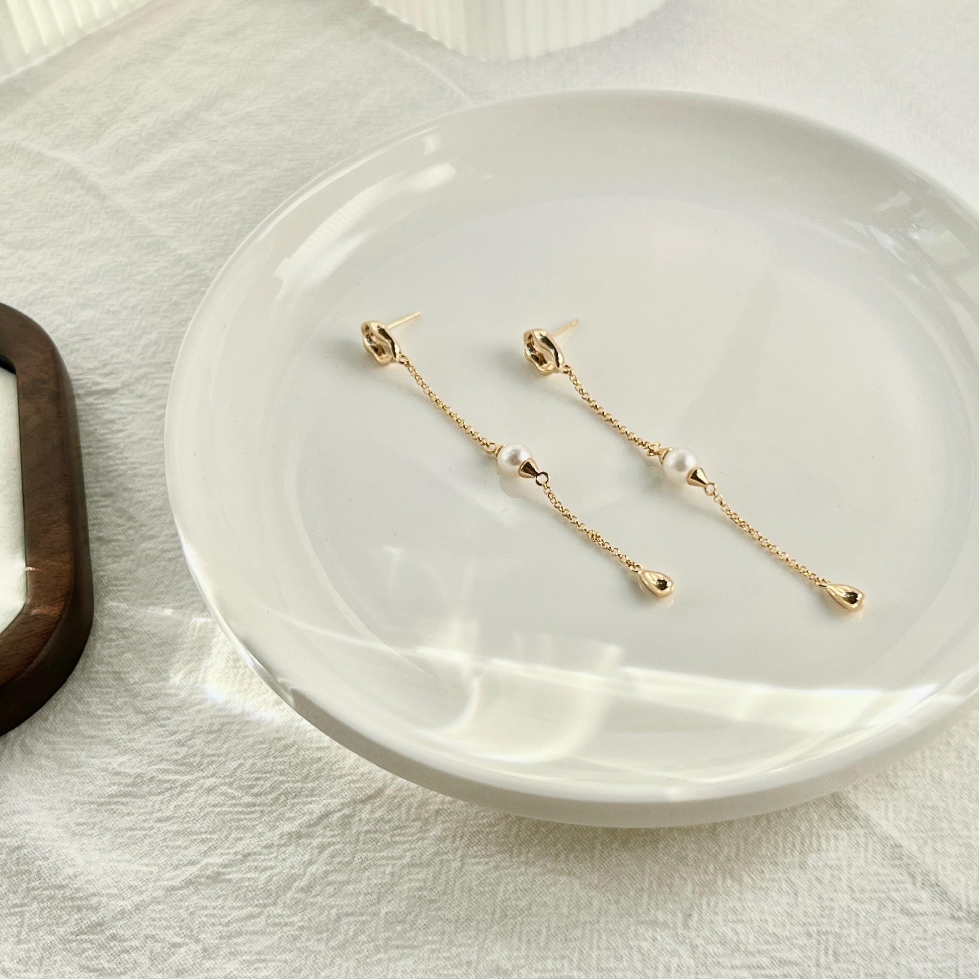 18K Gold Extra Long Linear Natural Pearl Earrings,Dainty Drop Chain Earrings,Minimalist Wedding Bridal Long Line Earrings,Bridesmaid Gifts