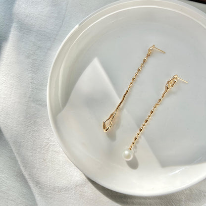 18K Gold Asymmetrical Extra Long Statement Pearl Earrings,Minimal Mismatched Long Drop Natural Pearl Earrings,Wedding Jewelry Gifts For Her