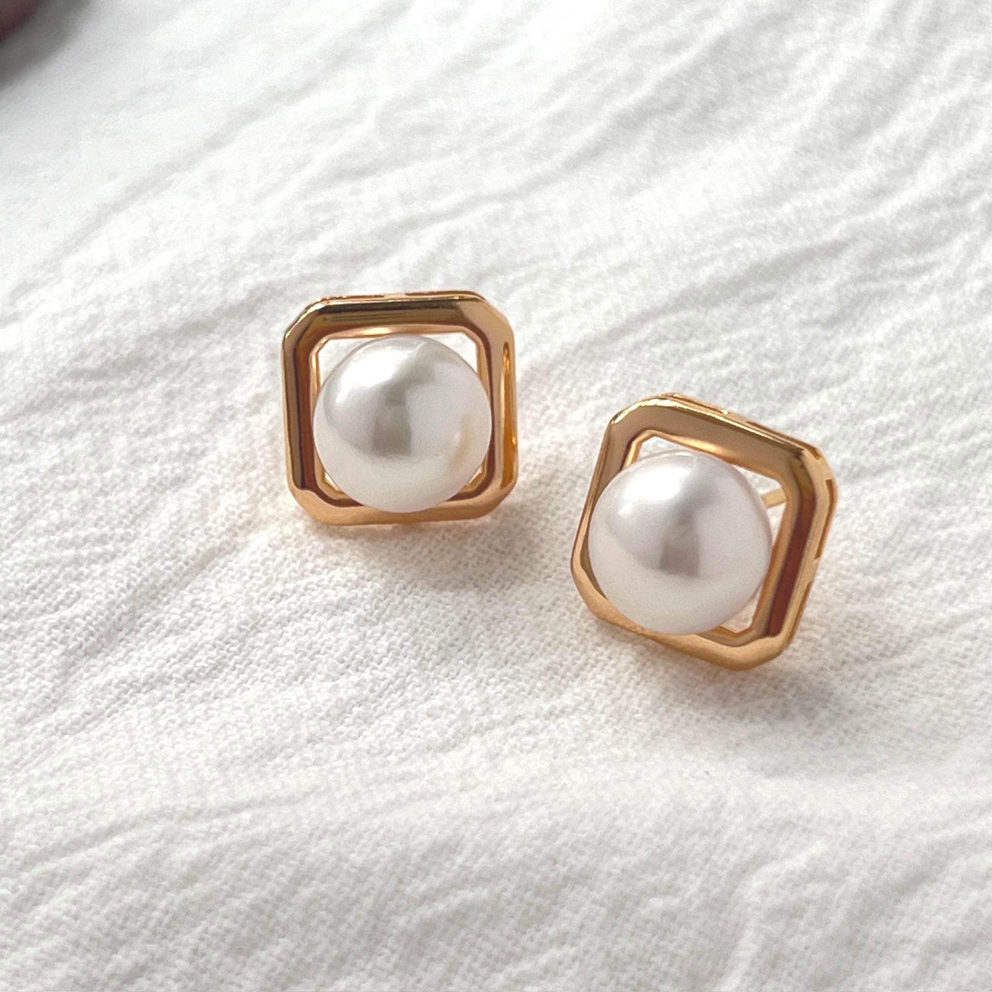 18K Vintage Gold Freshwater Pearl Stud Earrings,Minimalist Dainty Simple Gold Earrings Studs,Wedding Bridal Jewelry,Birthday Gifts For Her