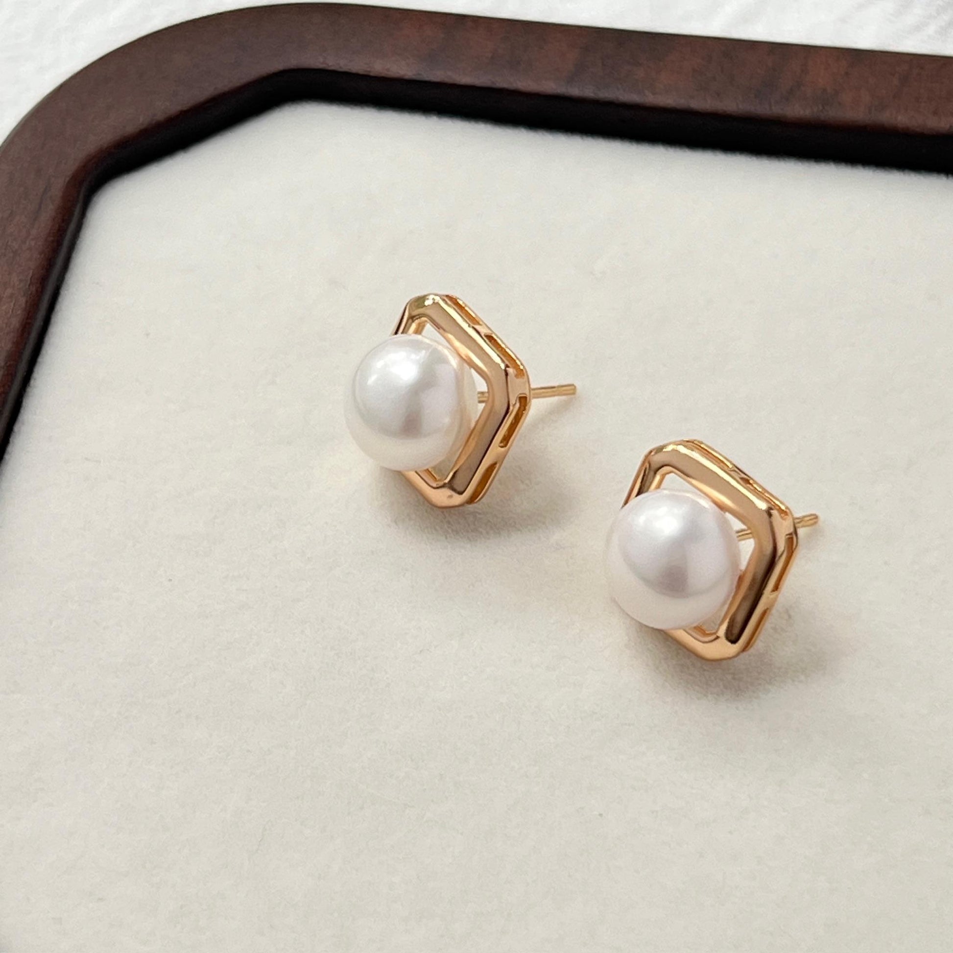 18K Vintage Gold Freshwater Pearl Stud Earrings,Minimalist Dainty Simple Gold Earrings Studs,Wedding Bridal Jewelry,Birthday Gifts For Her