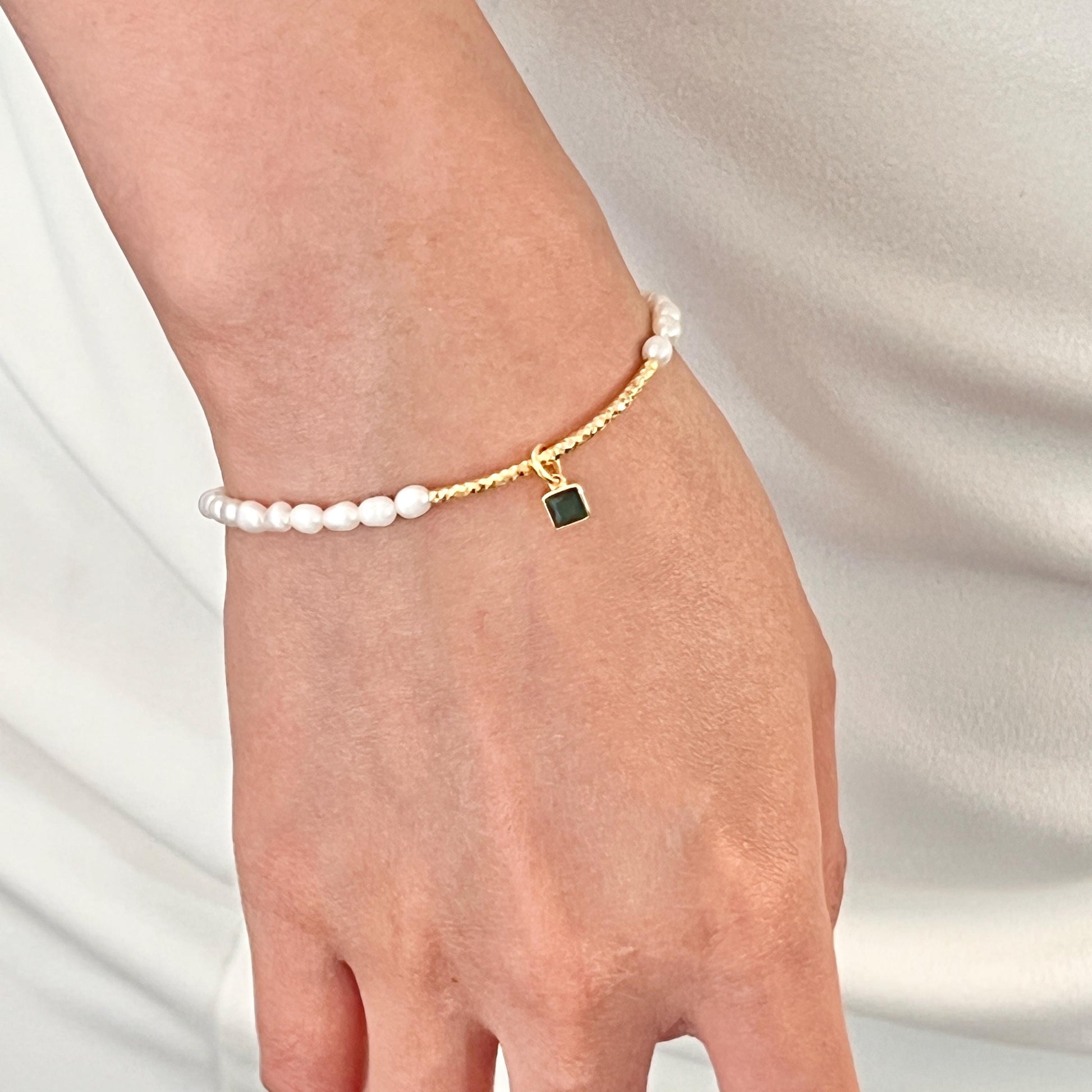 18K Gold Dainty Green CZ Charm Baroque Pearl Beads Bracelet,Minimalist Elegant Beaded Bracelet,Wedding Bridal Jewelry,Birthday Gift For Her