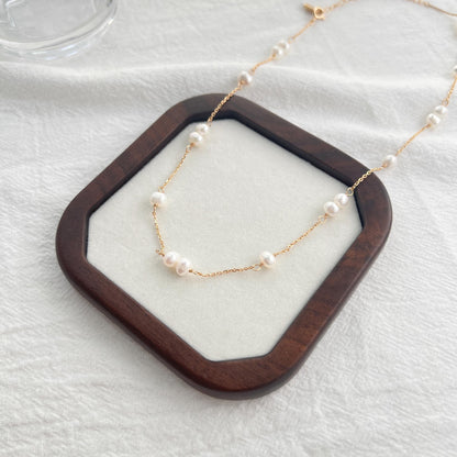 Dainty Baroque Pearl Beaded Necklace