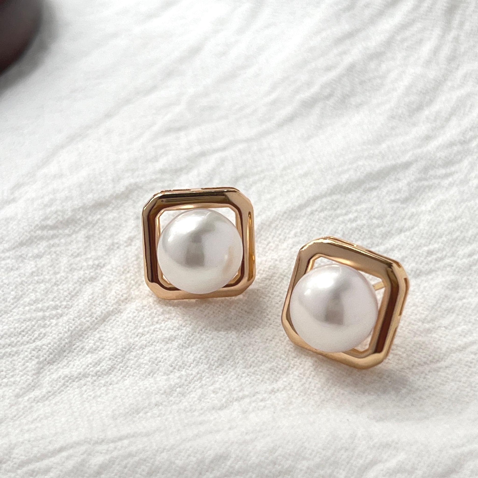 18K Vintage Gold Freshwater Pearl Stud Earrings,Minimalist Dainty Simple Gold Earrings Studs,Wedding Bridal Jewelry,Birthday Gifts For Her