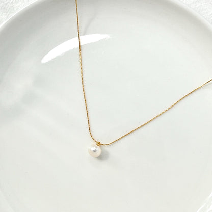 Tiny Golden Chain With Single Baroque Pearl Pendant Necklace