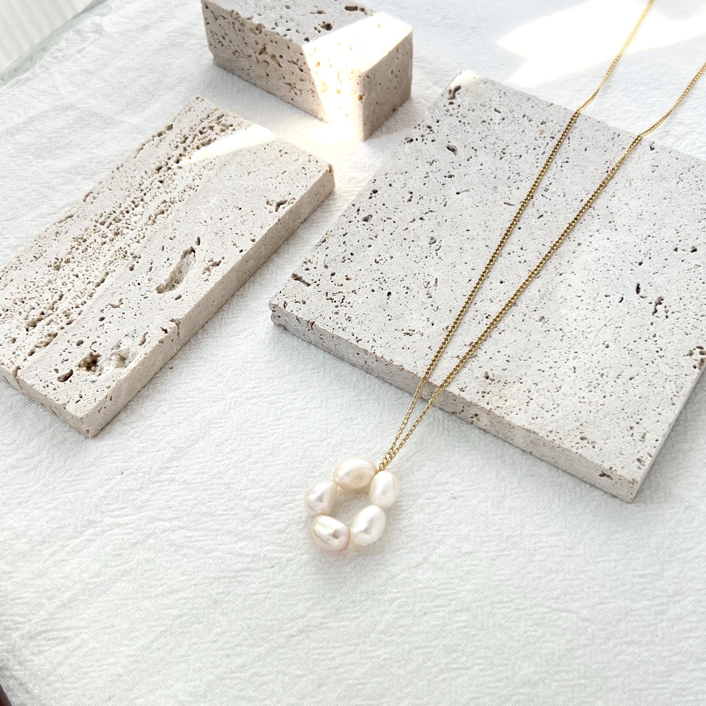 Dainty Freshwater Baroque Pearl Beaded Flower Necklace,Minimalist Everyday Floral Necklace,Bridesmaid Gift,Birthday Christmas Gift For Women