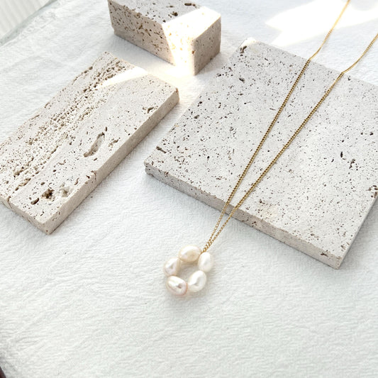 Dainty Freshwater Baroque Pearl Beaded Flower Necklace,Minimalist Everyday Floral Necklace,Bridesmaid Gift,Birthday Christmas Gift For Women