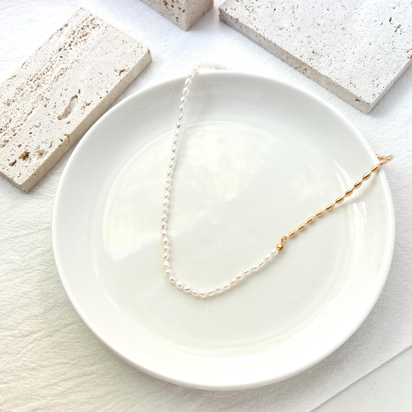 Dainty Baroque Pearl Gold Beads Two Tone Choker Necklace,Minimalist Wedding Bridal Jewelry,Bridesmaid Gift,Birthday Christmas Gift For Her