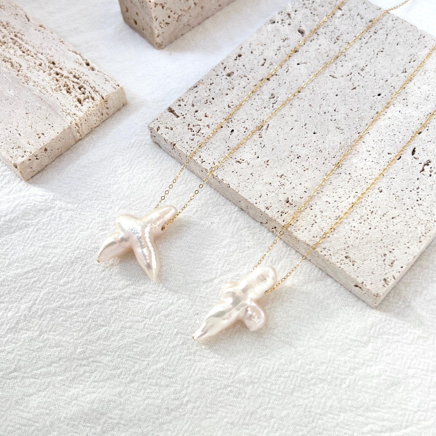 Baroque Pearl Cross Necklace,Minimalist Religious Crossing Jewelry,Dainty Cross Pearl Necklace,Catholic Gift,Birthday Christmas Gift For Her