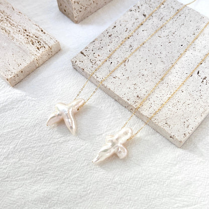 Baroque Pearl Cross Necklace,Minimalist Religious Crossing Jewelry,Dainty Cross Pearl Necklace,Catholic Gift,Birthday Christmas Gift For Her