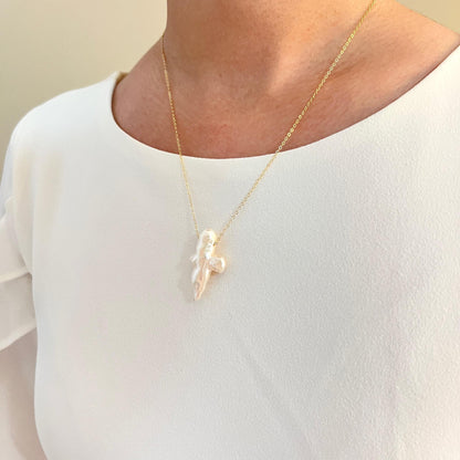 Baroque Pearl Cross Necklace,Minimalist Religious Crossing Jewelry,Dainty Cross Pearl Necklace,Catholic Gift,Birthday Christmas Gift For Her