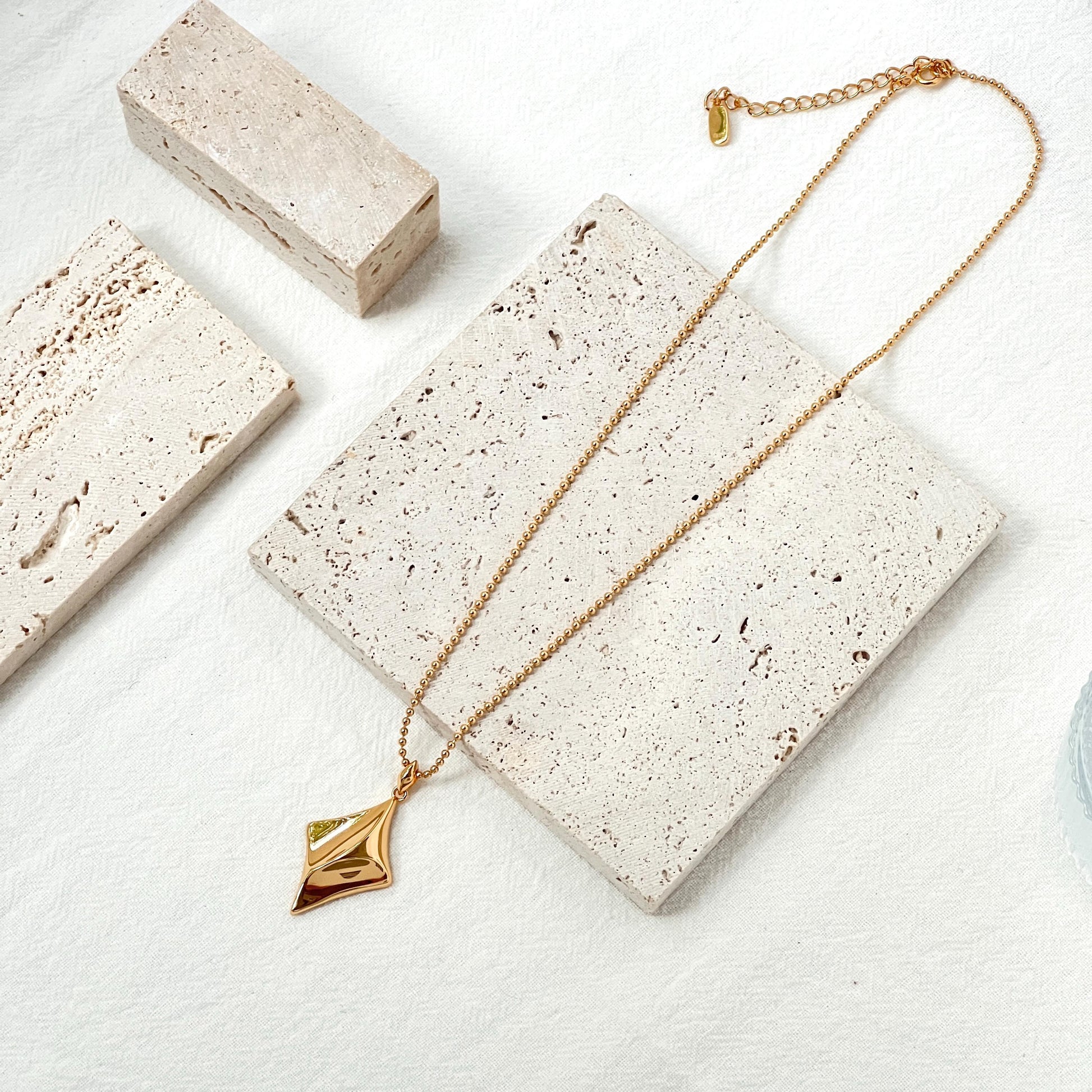 18K Vintage Gold Star Celestial Rhombus Necklace,Minimalist Dainty Everyday Necklace,Birthday Anniversary Bridesmaid Wedding Gifts For Her