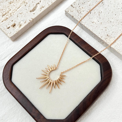 18K Vintage Gold Celestial Sun Necklace,Minimalist Sunshine Necklace,Dainty Sunburst Necklace,Elegant Everyday Jewelry,Birthday Gift for Her