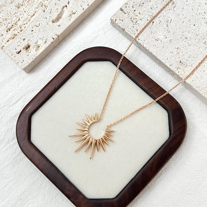 18K Vintage Gold Celestial Sun Necklace,Minimalist Sunshine Necklace,Dainty Sunburst Necklace,Elegant Everyday Jewelry,Birthday Gift for Her