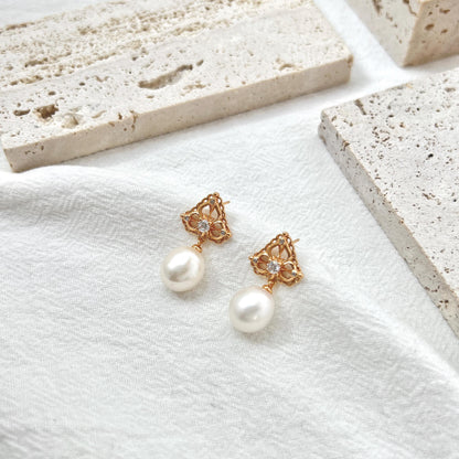 18K Vintage Gold Freshwater Baroque Pearl Dangling Earrings,Dainty CZ Drop Earrings,Minimalist Elegant Earrings,Bridal Jewelry,Birthday Gift