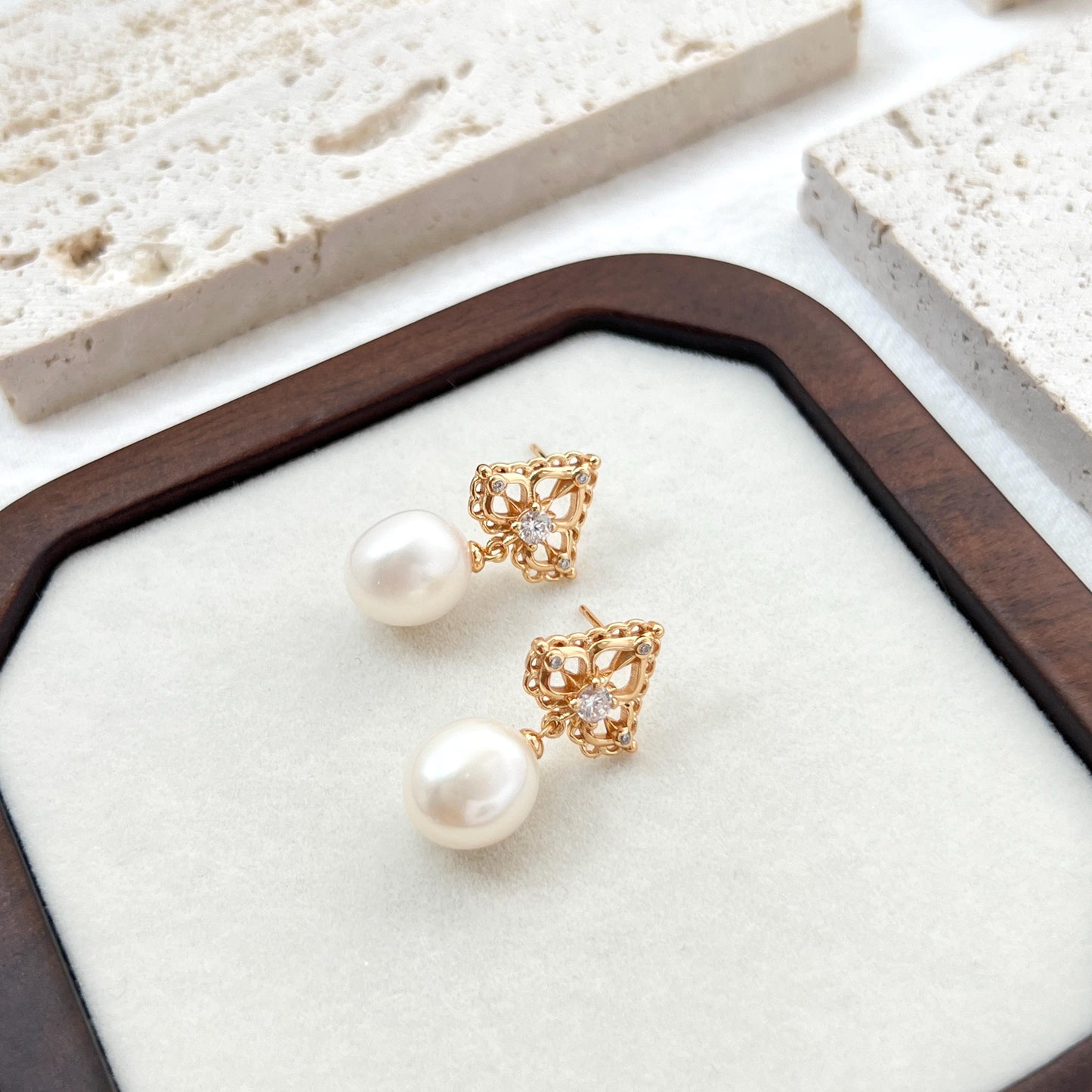 18K Vintage Gold Freshwater Baroque Pearl Dangling Earrings,Dainty CZ Drop Earrings,Minimalist Elegant Earrings,Bridal Jewelry,Birthday Gift