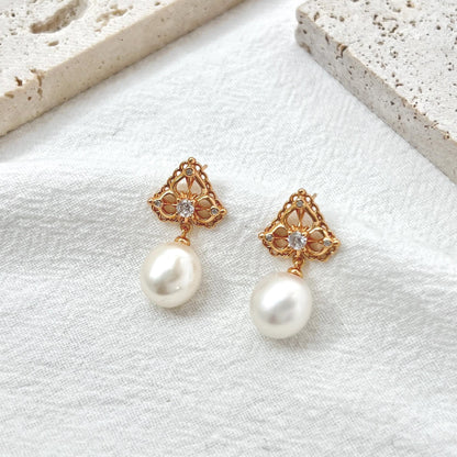 18K Vintage Gold Freshwater Baroque Pearl Dangling Earrings,Dainty CZ Drop Earrings,Minimalist Elegant Earrings,Bridal Jewelry,Birthday Gift