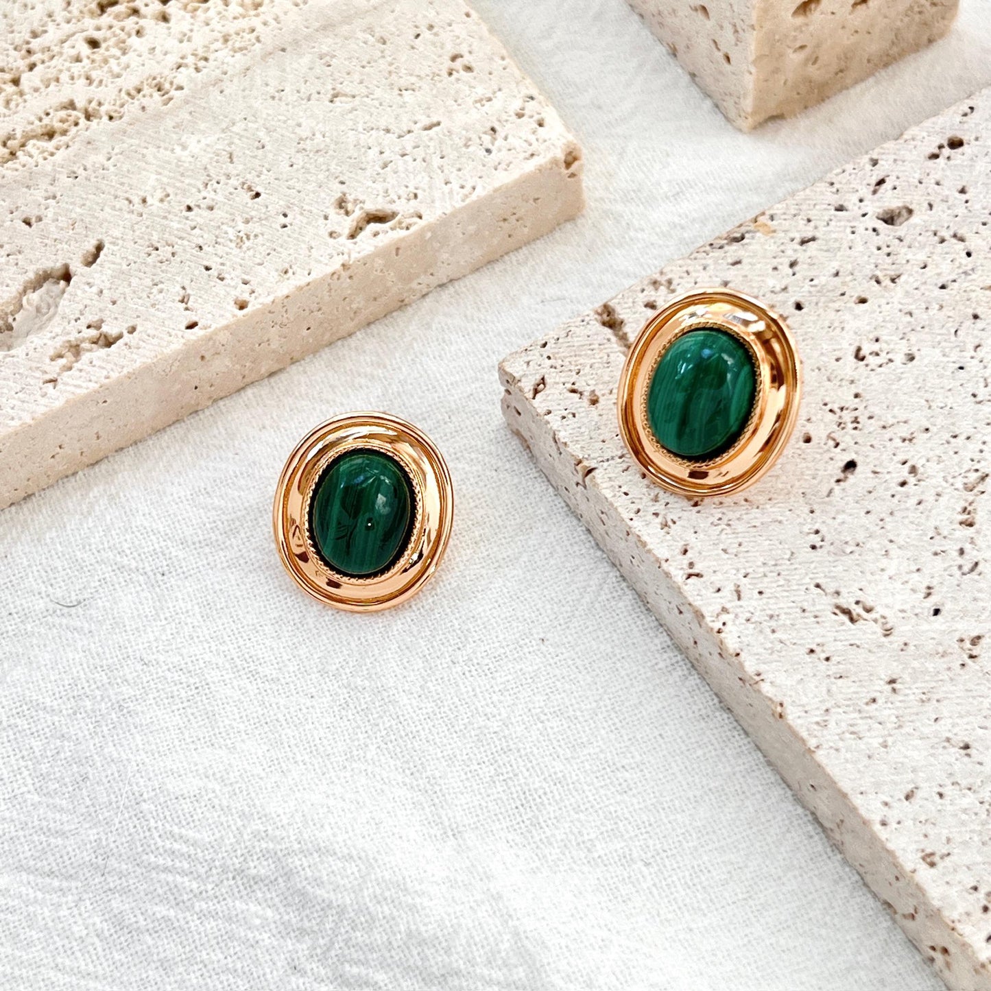 18K Vintage Gold Malachite Stud Earrings,Minimalist Green Gemstone Earrings Studs,Dainty Elegant Everyday Jewelry,Birthday Gifts For Mothers