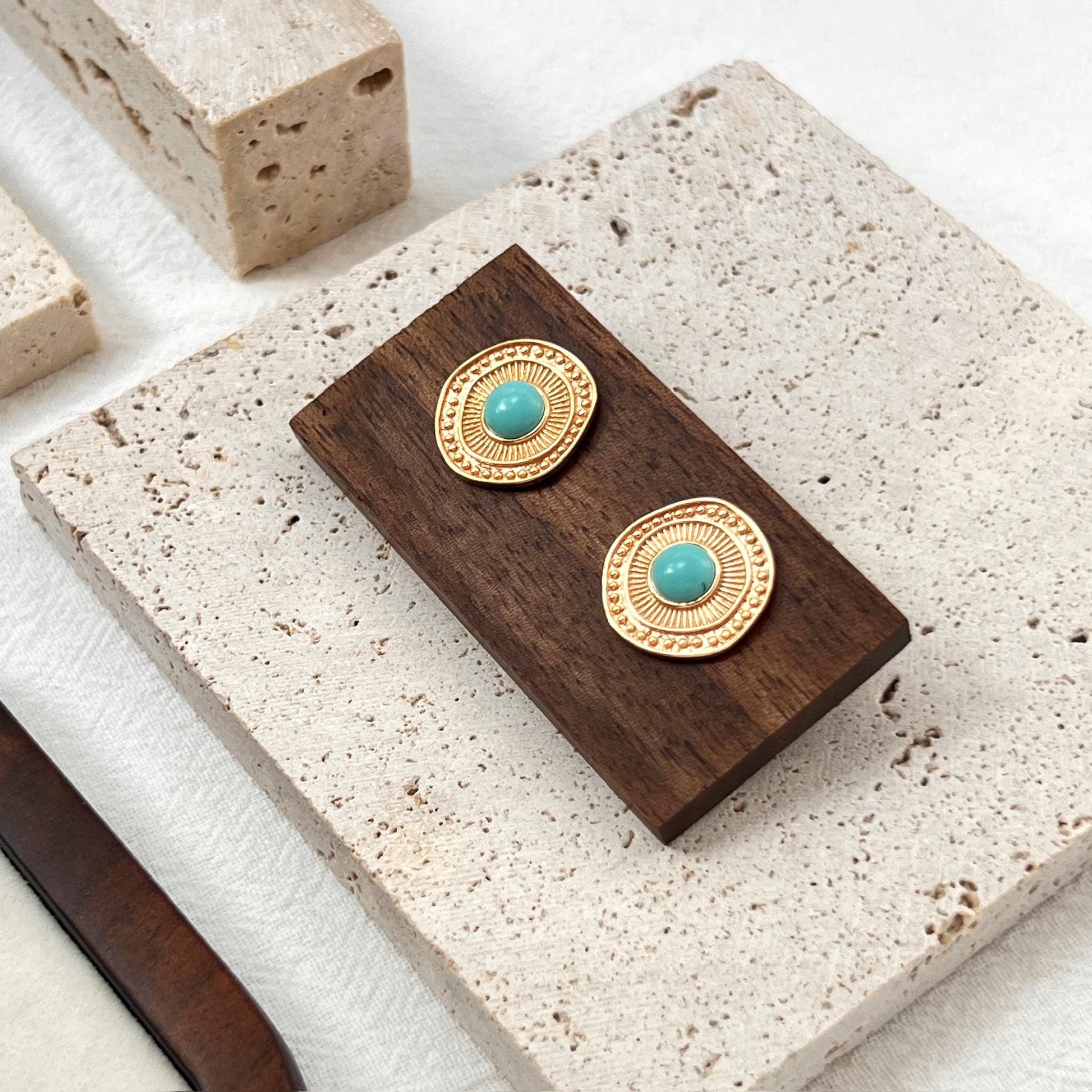 18K Vintage Gold Natural Turquoise Stud Earrings,Minimalist Blue Gemstone Earrings Studs,Elegant Everyday Earrings,Birthday Gift For Mother