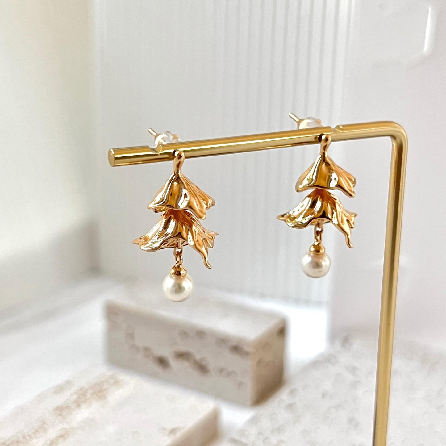 18K Gold Christmas Tree Pearl Dangle Earrings,Dainty Forest Jingle Earrings,Minimalist Freshwater Pearl Drop Earrings,Birthday Gifts For Her