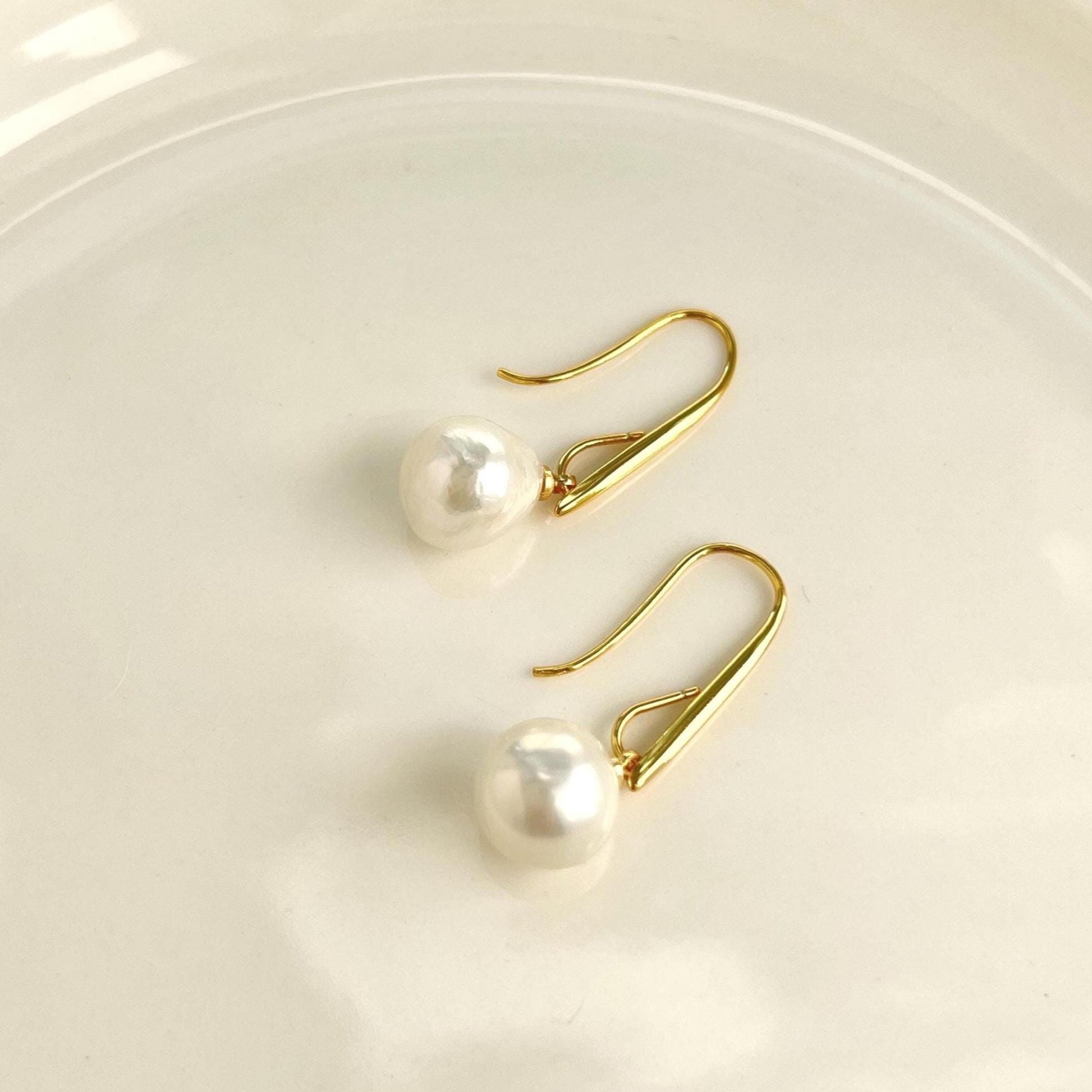 Baroque Pearl Gold Hoop Dangle Earrings,Dainty Edison Pearl Teardrop Hook Earrings,Minimalist Drop Earrings,Wedding Jewelry,Birthday Gifts
