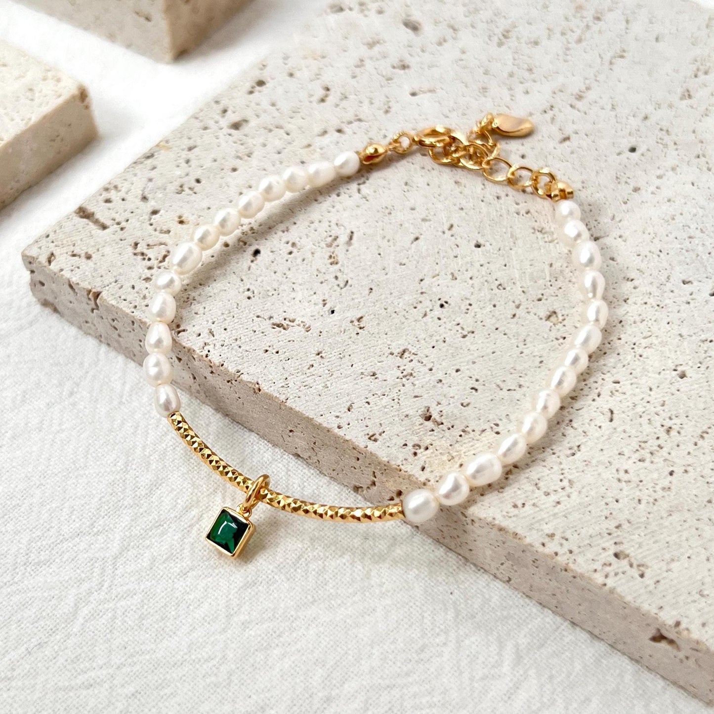 18K Gold Dainty Green CZ Charm Baroque Pearl Beads Bracelet,Minimalist Elegant Beaded Bracelet,Wedding Bridal Jewelry,Birthday Gift For Her