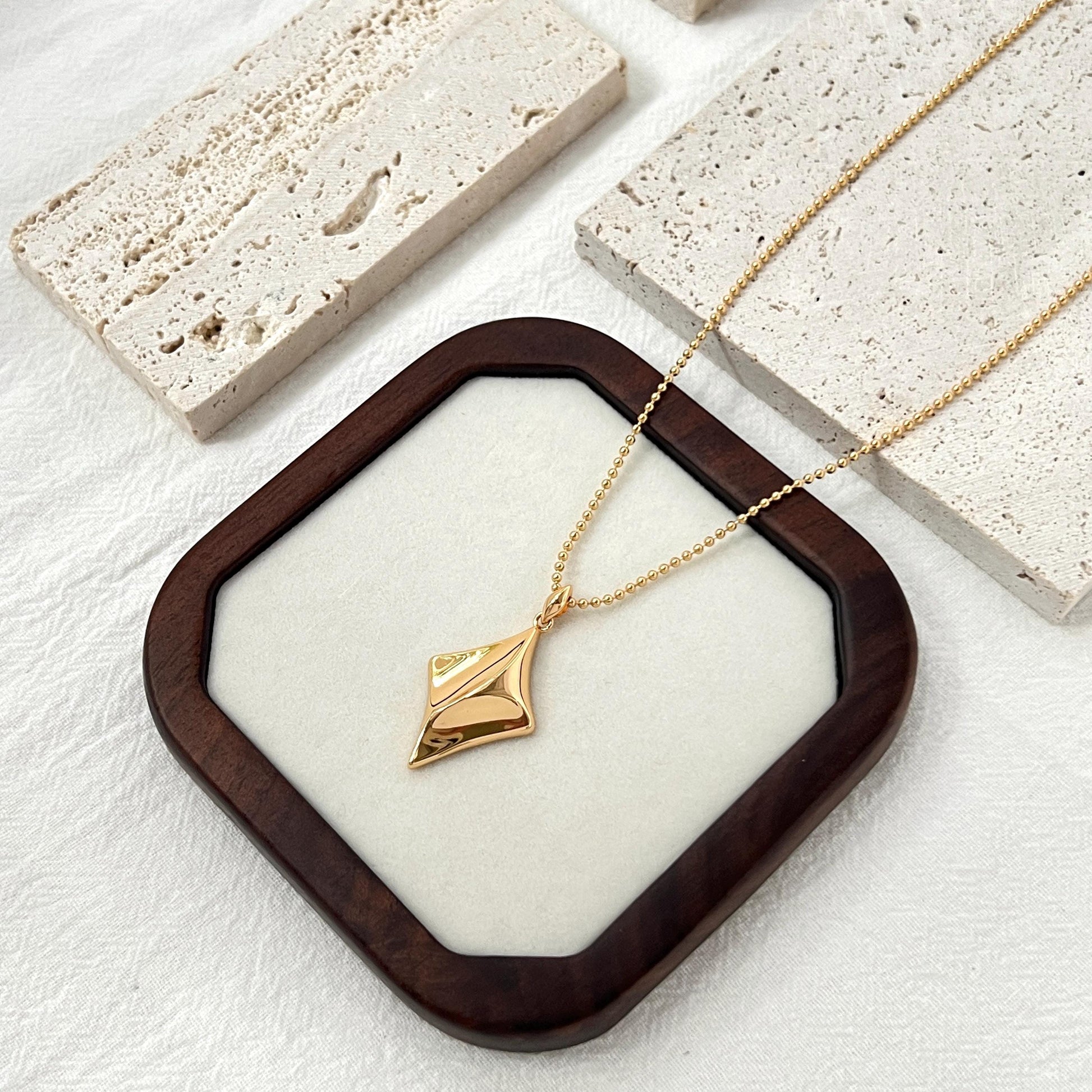 18K Vintage Gold Star Celestial Rhombus Necklace,Minimalist Dainty Everyday Necklace,Birthday Anniversary Bridesmaid Wedding Gifts For Her
