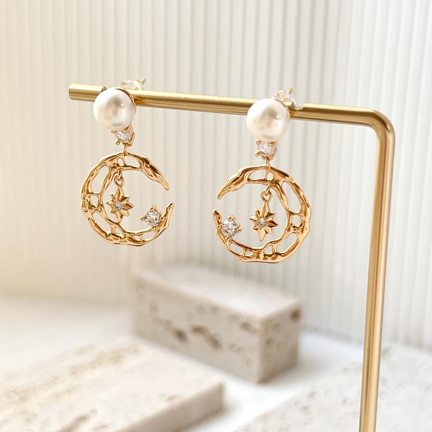 18K Gold Moon Star Celestial Pearl Dangle Earrings,Minimalist Dainty Everyday Drop Earrings,Wedding Jewelry,Christmas Birthday Gifts For Her