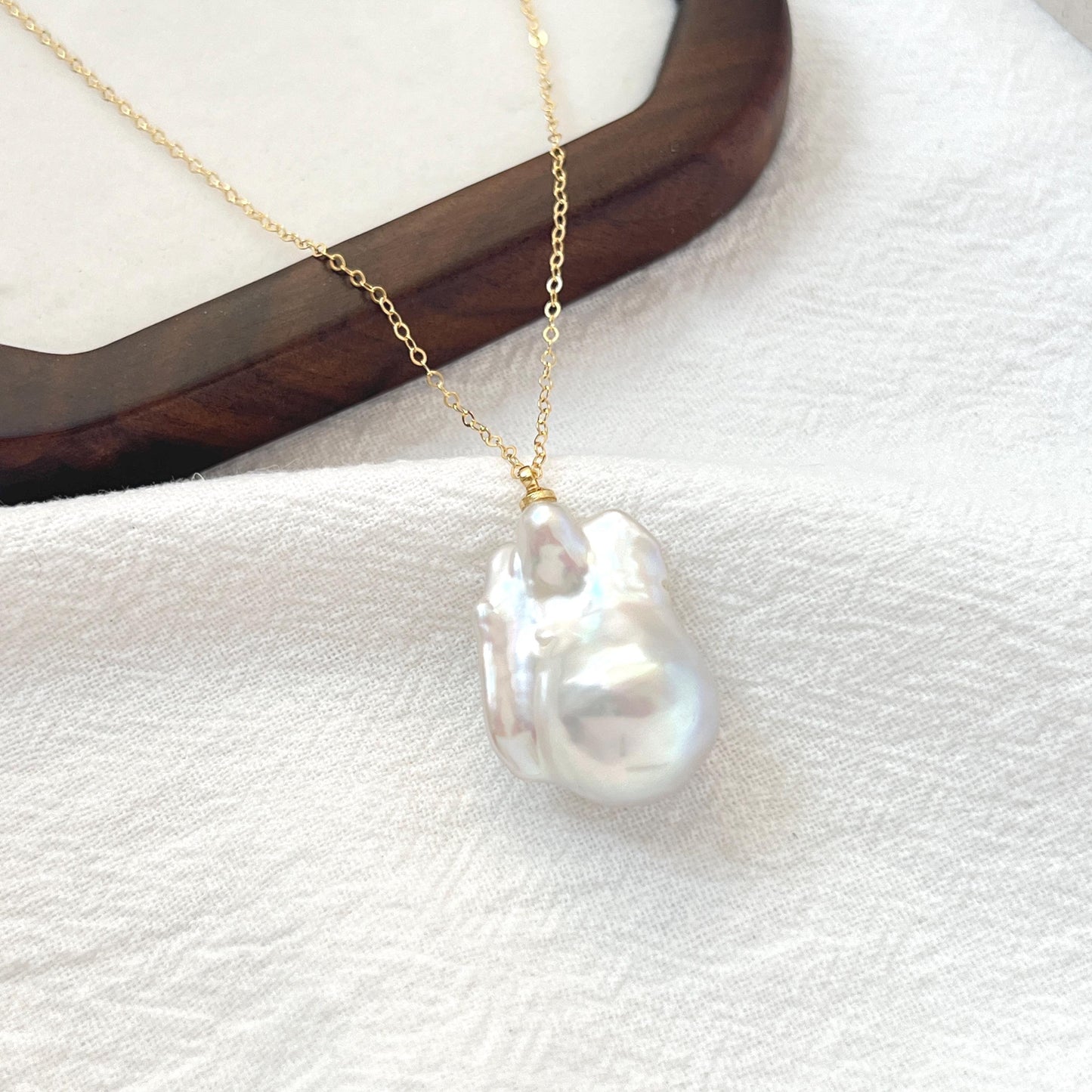 Large Freshwater Baroque Pearl Minimalist Statement Necklace,Big Pearl Dainty Gold Chain Everyday Necklace,Wedding Jewelry,Gifts For Her