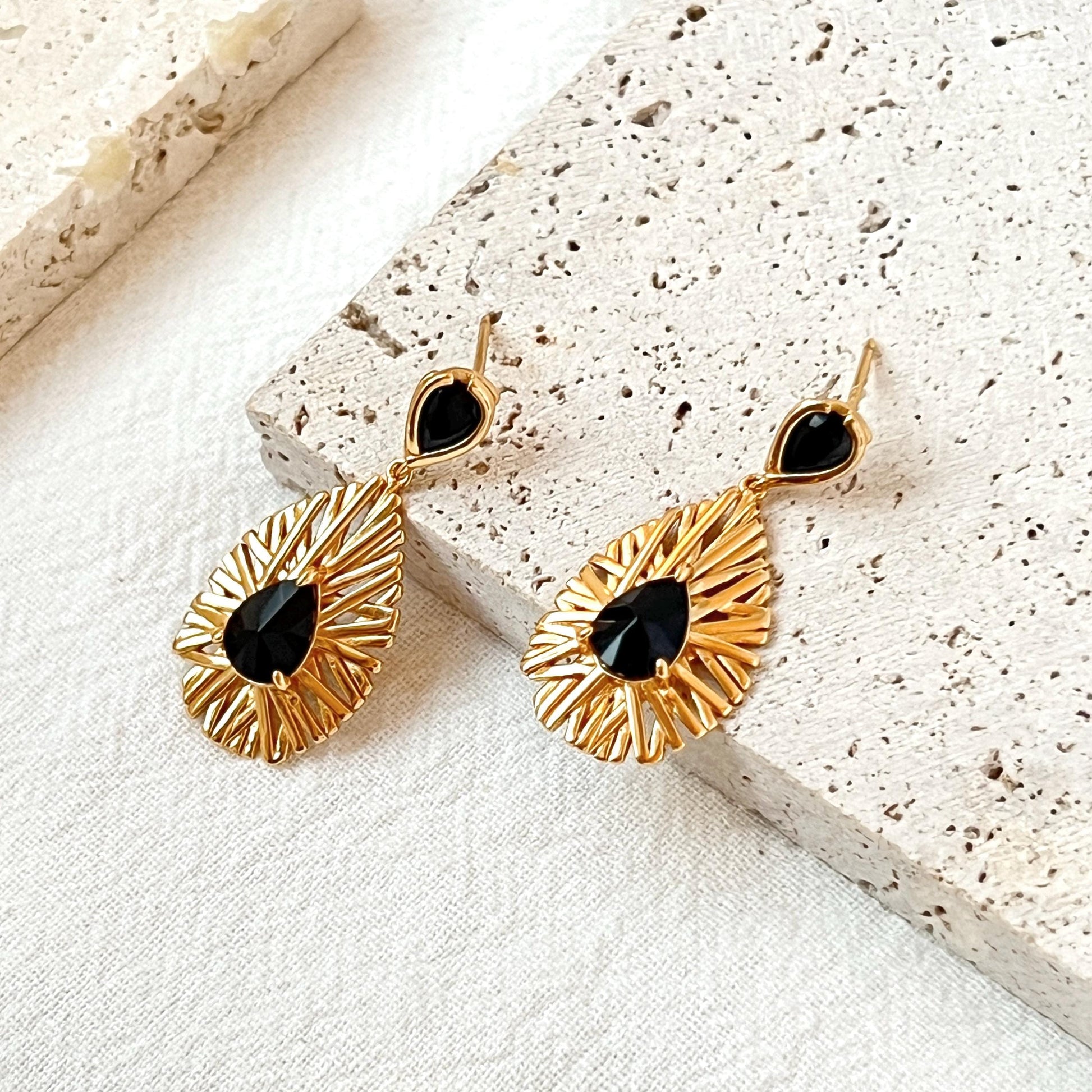 18K Vintage Gold Black CZ Sunburst Dangling Earrings,Dainty Teardrop Sun Dangle Earrings,Minimalist Everyday Jewelry,Birthday Gifts For Her