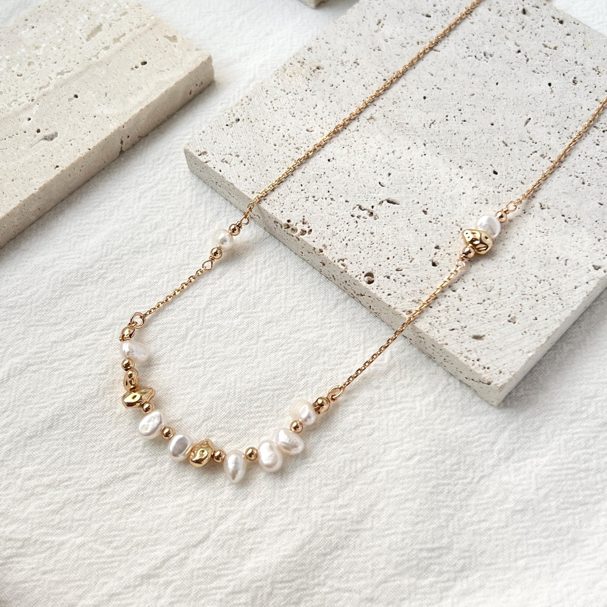 18K Gold Dainty Baroque Pearl Beaded Wedding Necklace,Minimalist Charming Bridal Jewelry,Bridesmaid Gifts,Christmas Birthday Gifts For Her