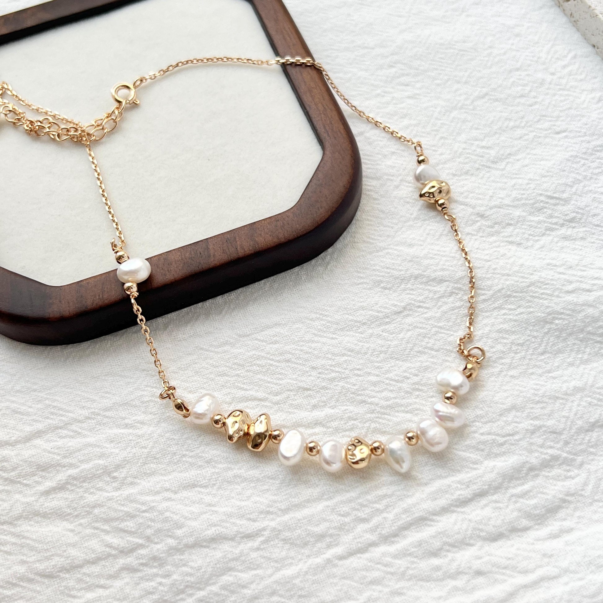 18K Gold Dainty Baroque Pearl Beaded Wedding Necklace,Minimalist Charming Bridal Jewelry,Bridesmaid Gifts,Christmas Birthday Gifts For Her