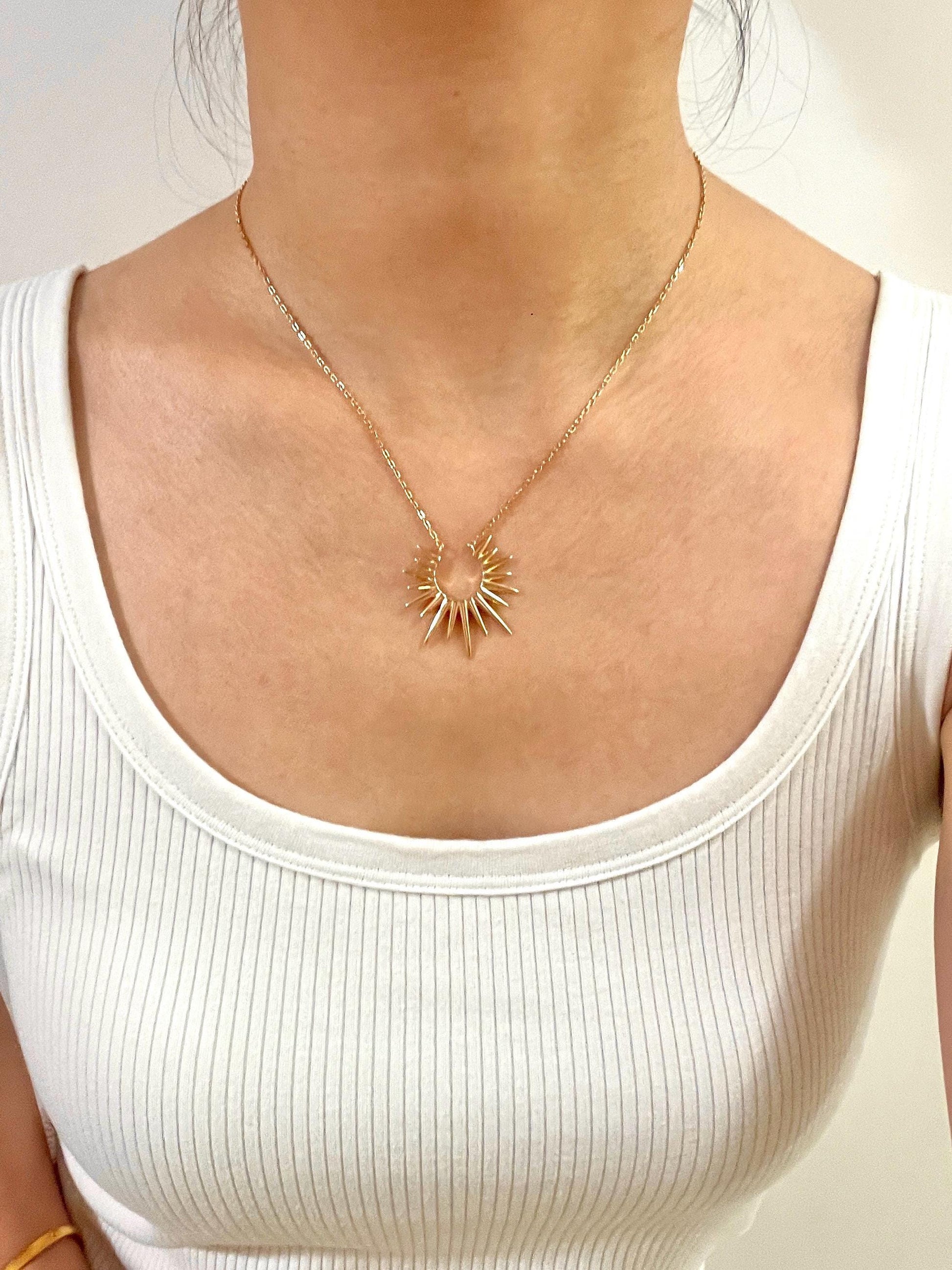18K Vintage Gold Celestial Sun Necklace,Minimalist Sunshine Necklace,Dainty Sunburst Necklace,Elegant Everyday Jewelry,Birthday Gift for Her