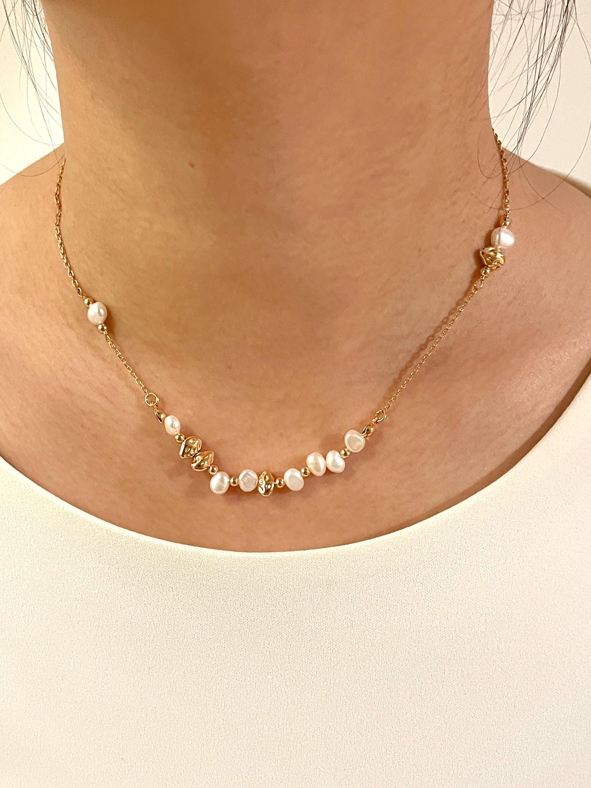 18K Gold Dainty Baroque Pearl Beaded Wedding Necklace,Minimalist Charming Bridal Jewelry,Bridesmaid Gifts,Christmas Birthday Gifts For Her