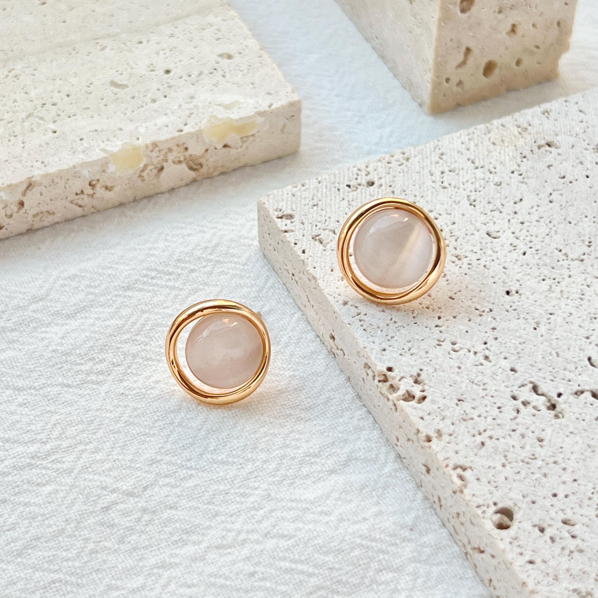 18K Vintage Gold Cat’s Eye Stud Earrings,Minimalist Light Gray Stone Earrings Studs,Dainty Everyday Jewelry,Christmas Birthday Gift For Her