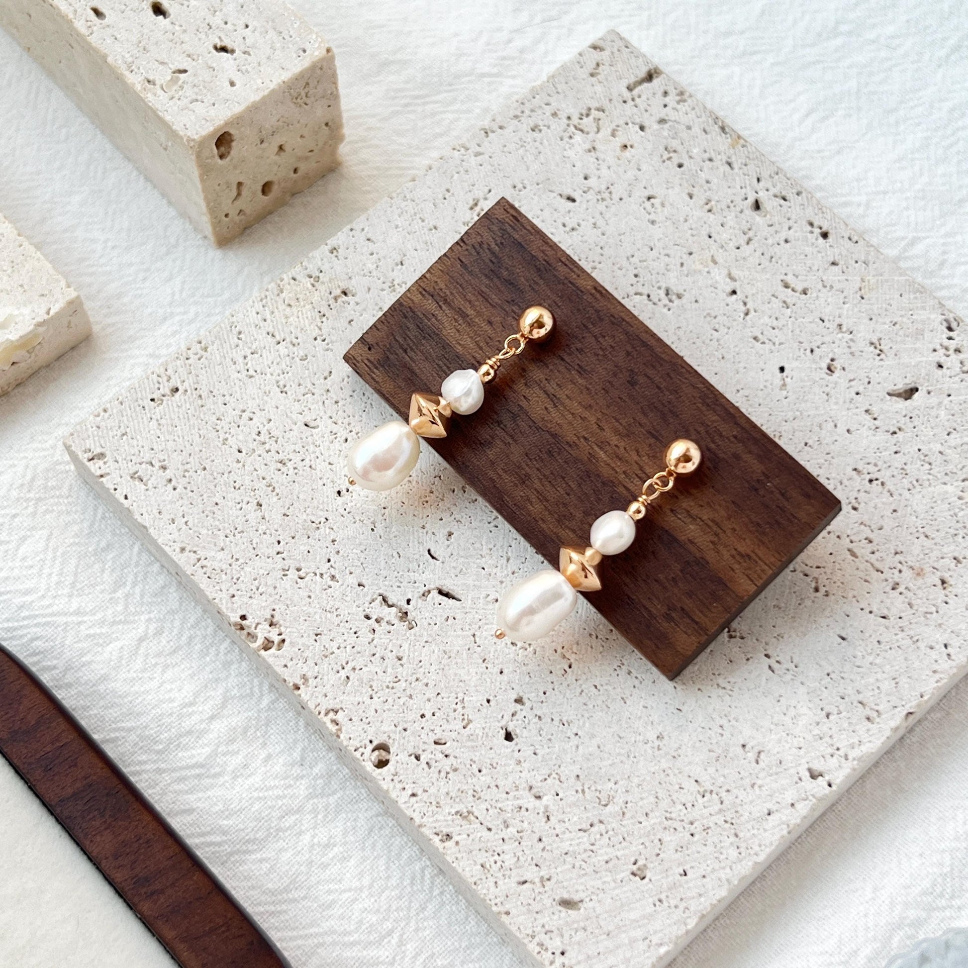 18K Vintage Gold Freshwater Baroque Pearl Dangling Earrings,Minimalist Dainty Pearl Drop Earrings,Wedding Jewelry,Birthday Gifts For Her