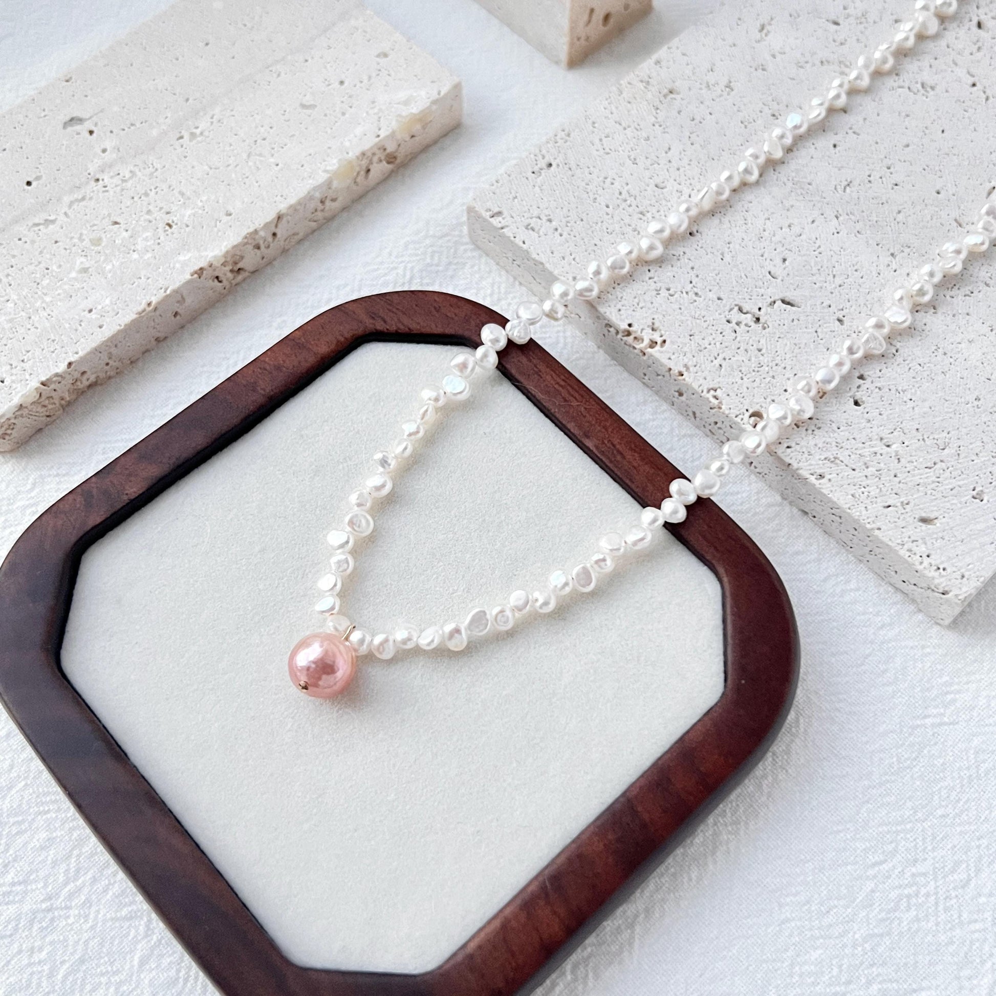 Dainty Freshwater Baroque Pearl Beaded Zigzag Necklace,Minimalist Dainty Interlaced Pearl Bead Choker,Wedding Bridal Jewelry,Birthday Gifts