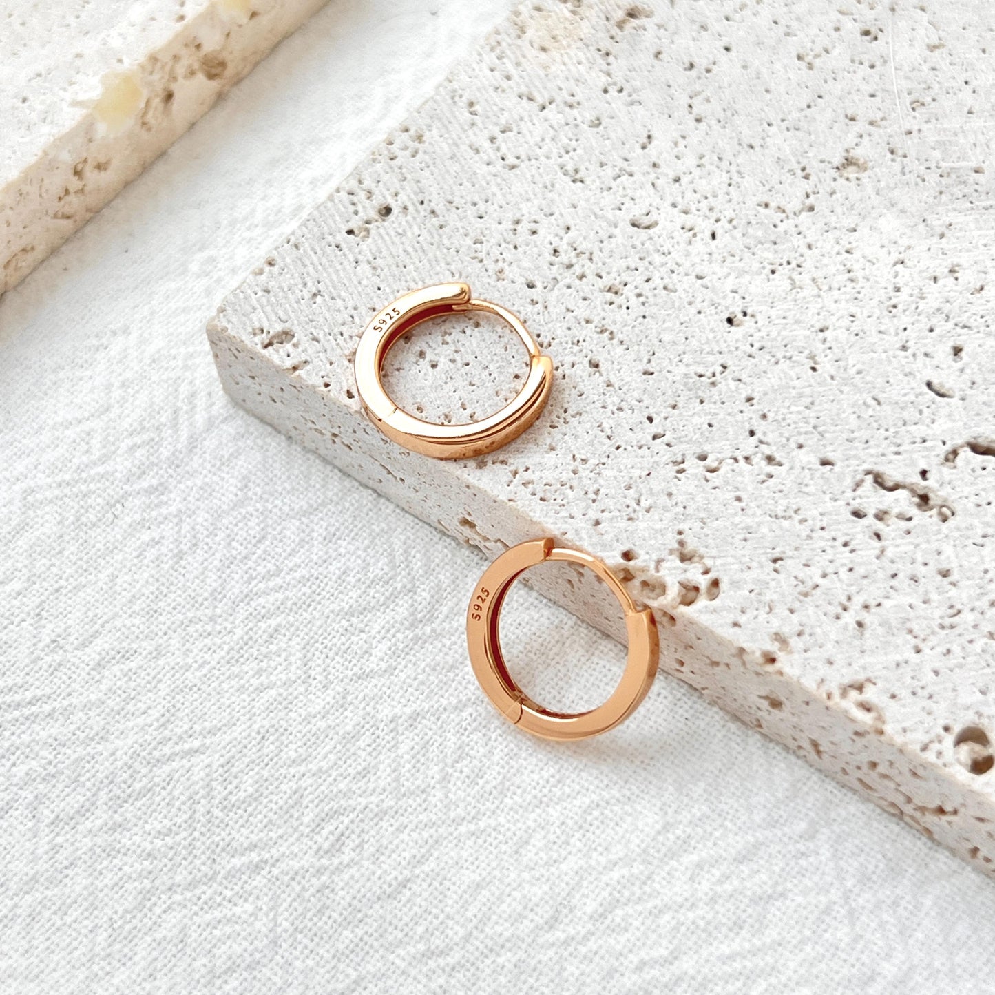 18K Gold Dainty Tiny Earrings Hoop,Minimalist Basic Huggie Hoops,Everyday Small Simple Thin Earrings,Birthday Anniversary Gifts For Her