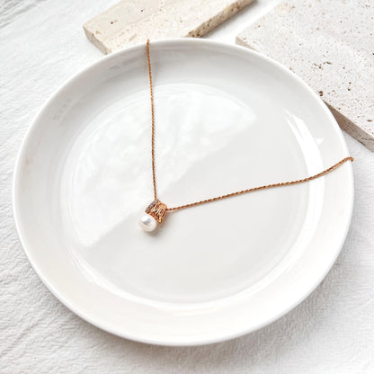 18K Gold Cage Tiny Single Pearl Necklace,Artistic Dainty Pearl Pendant Necklace,Minimalist Elegant Necklace,Everyday Jewelry Gift For Her