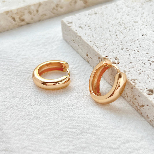 18K Gold Chunky Huggie Hoop Earrings,Small Thick Earrings Hoop,Minimalist Everyday Simple Hoops,Birthday Anniversary Dainty Gifts For Her