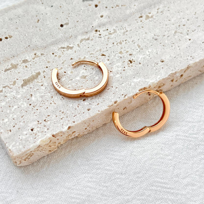 18K Gold Dainty Tiny Earrings Hoop,Minimalist Basic Huggie Hoops,Everyday Small Simple Thin Earrings,Birthday Anniversary Gifts For Her