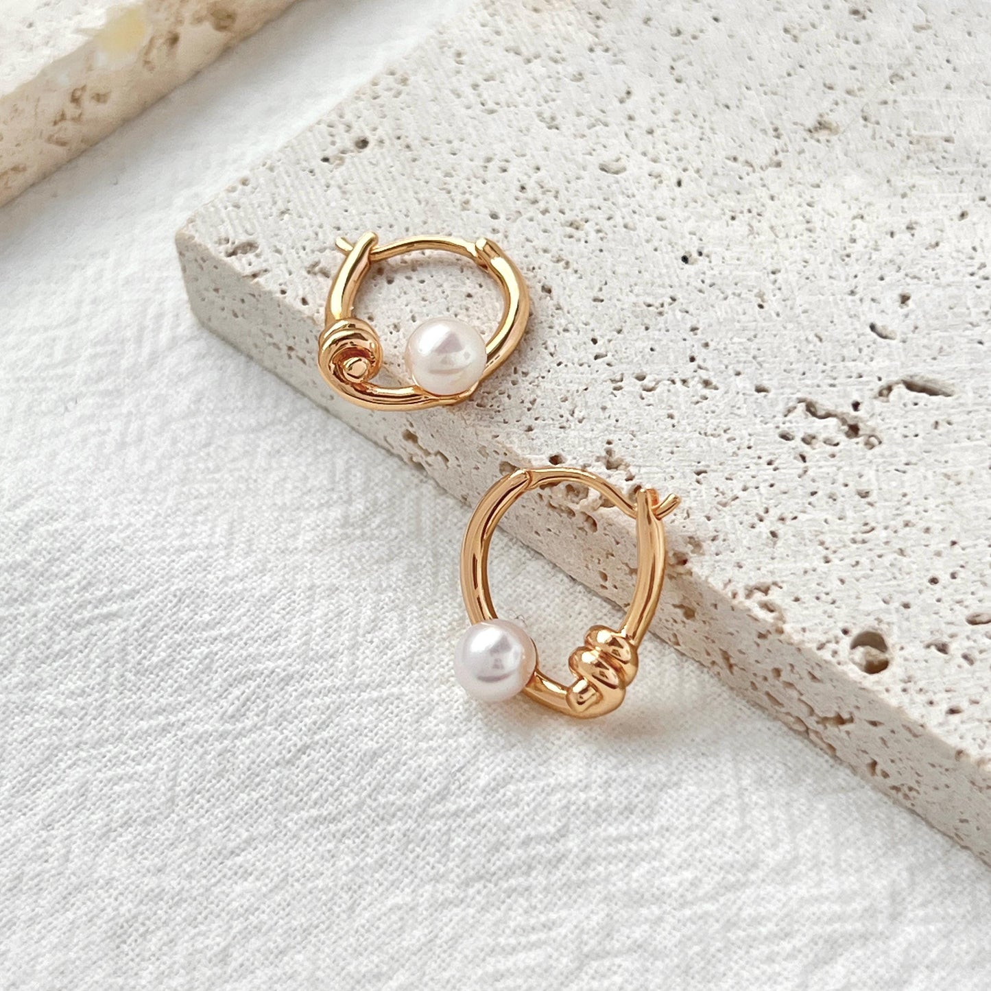 18K Gold Pearl Hoop Earrings,Small Huggie Earrings With Knot Detail,Minimalist Pearl Hoops,Dainty Chic Everyday Earrings Hoop,Gift for Her