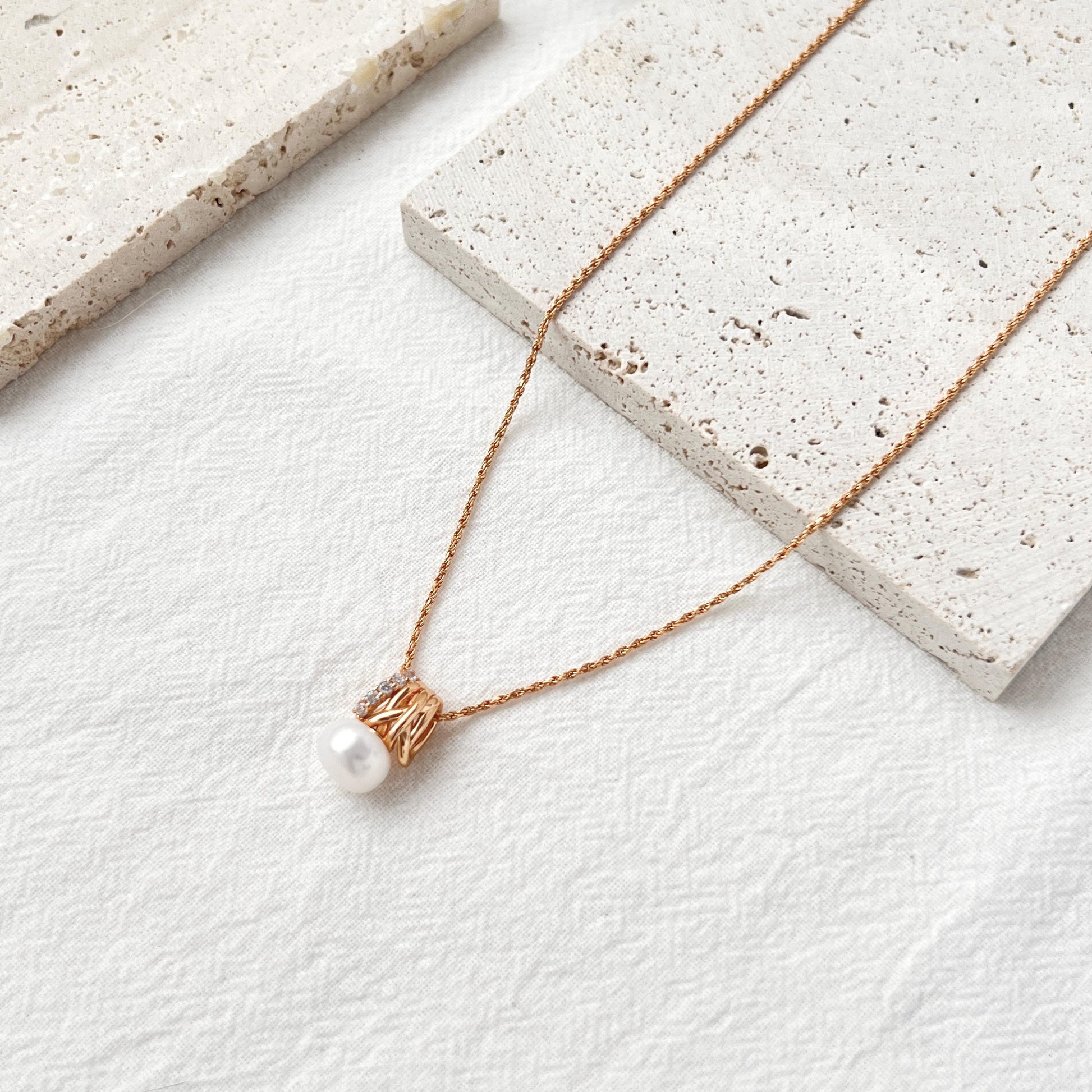 18K Gold Cage Tiny Single Pearl Necklace,Artistic Dainty Pearl Pendant Necklace,Minimalist Elegant Necklace,Everyday Jewelry Gift For Her