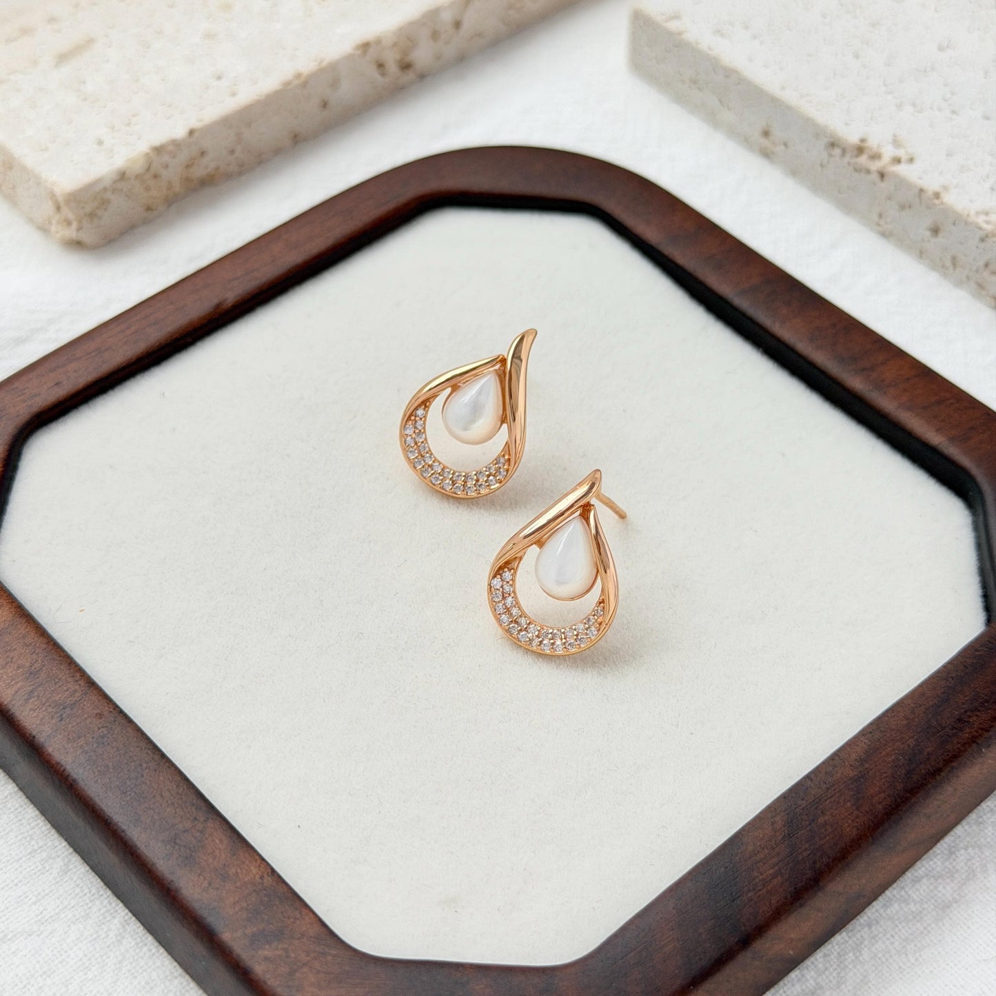 18k gold teardrop mother of pearl cz stud earrings elegant jewelry
