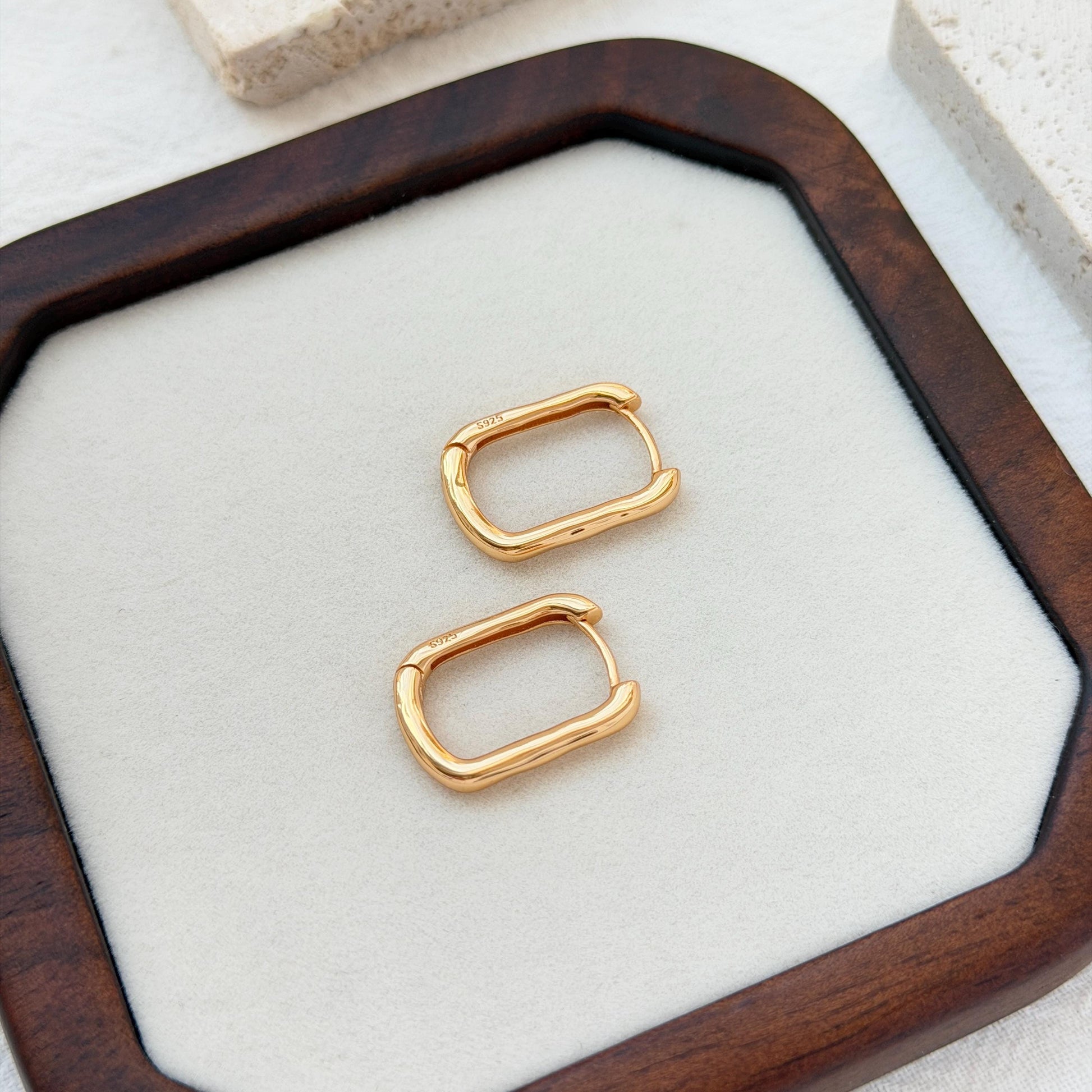 18k gold dainty rectangular huggie hoop earrings minimalist elegant jewelry
