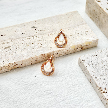 18K Gold Teardrop Mother-of-pearl CZ Stud Earrings,Minimalist Dainty White Pearl Earrings Studs,Wedding Bridal Jewelry,Birthday Gift For Her
