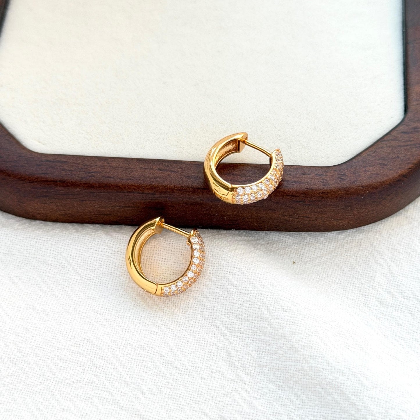 minimalist 18k gold cz hoop earrings modern design versatile jewelry

